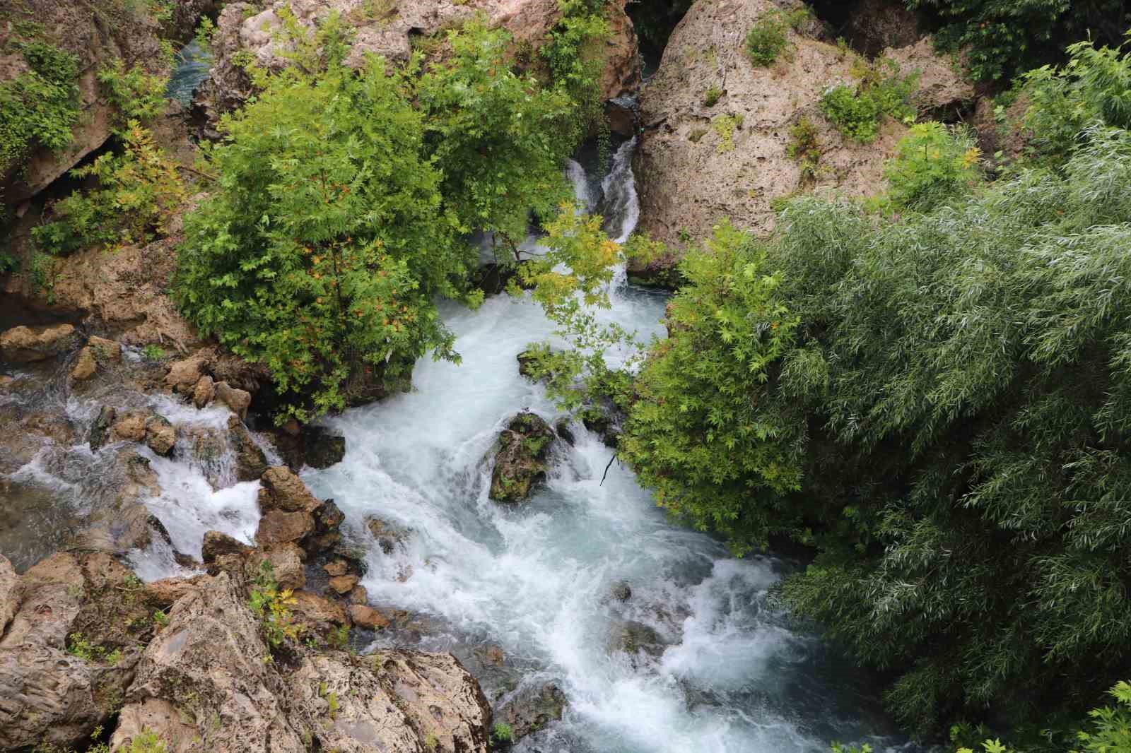 Yerköprü Şelalesi ziyaretçilerin uğrak noktası oldu 10 yerkopru selalesi ziyaretcilerin ugrak noktasi oldu 6 SkcFzVsS