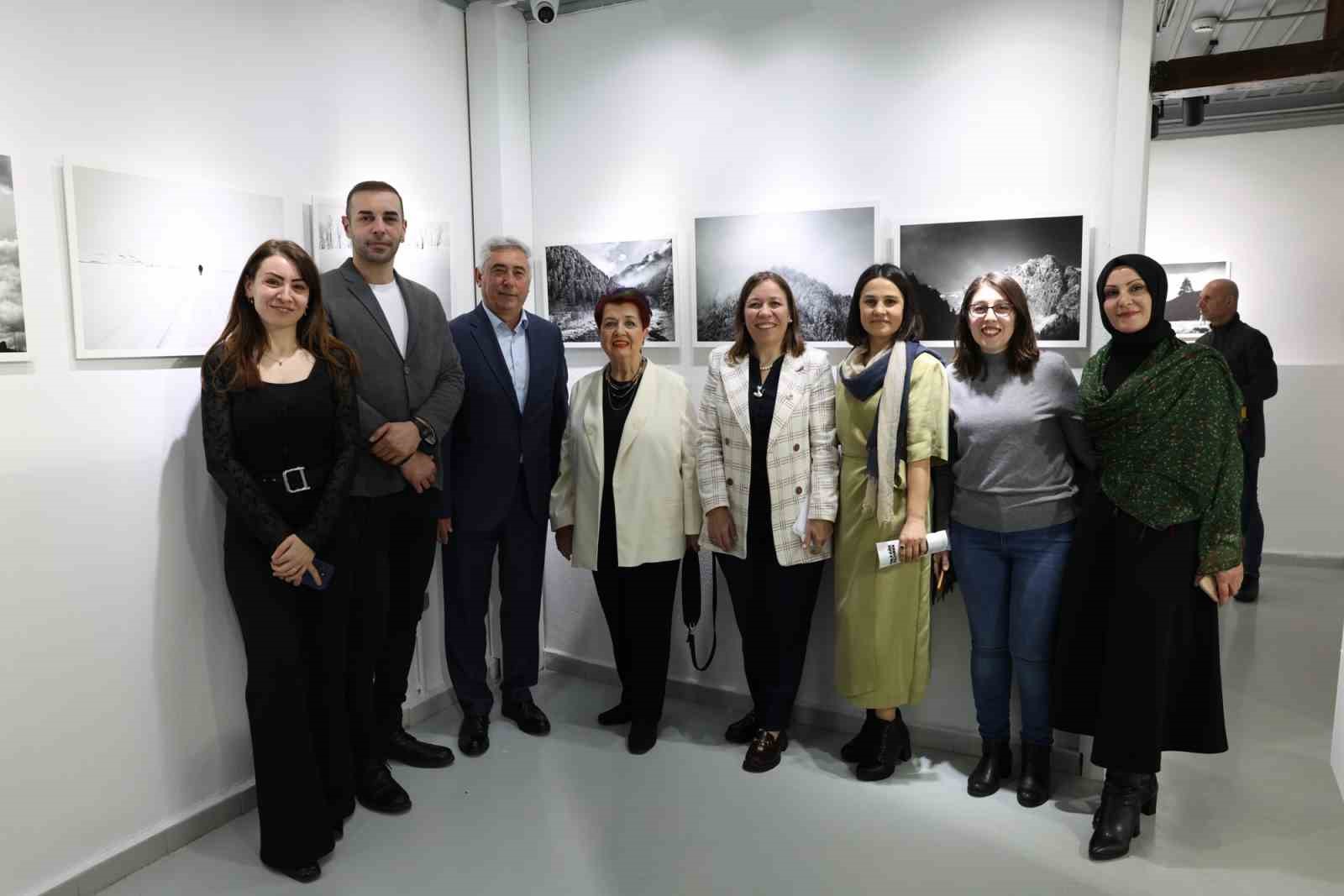 yerle gok arasinda sergisi fotograf muzesinde kapilarini acti 0