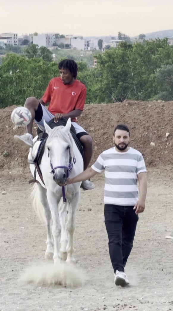 Yerli Camavinga’dan sınırları zorlayan şov: İznik Gölü’nün bin metre üzerinde top sektirdi 9 yerli camavingadan sinirlari zorlayan sov iznik golunun bin metre uzerinde top sektirdi 5 gaBmXwpt