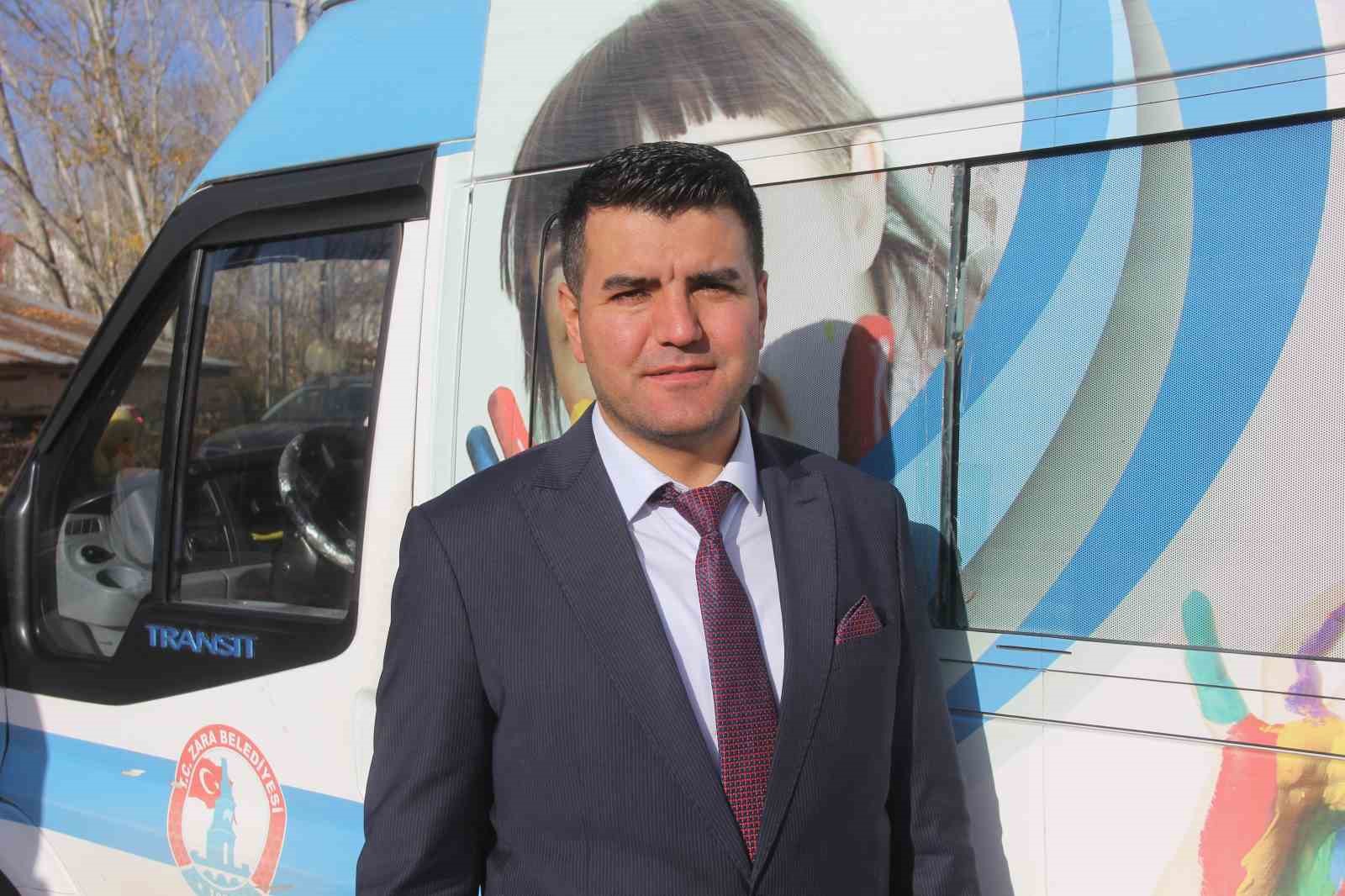 yerli ve milli otomobile binmek isteyen uc engelli kardesin istegi karsiliksiz kalmadi 3