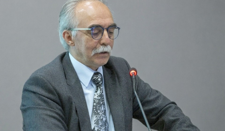 yesev-biyografisi-okurlarla-bulusuyor-qZki2hta.jpg