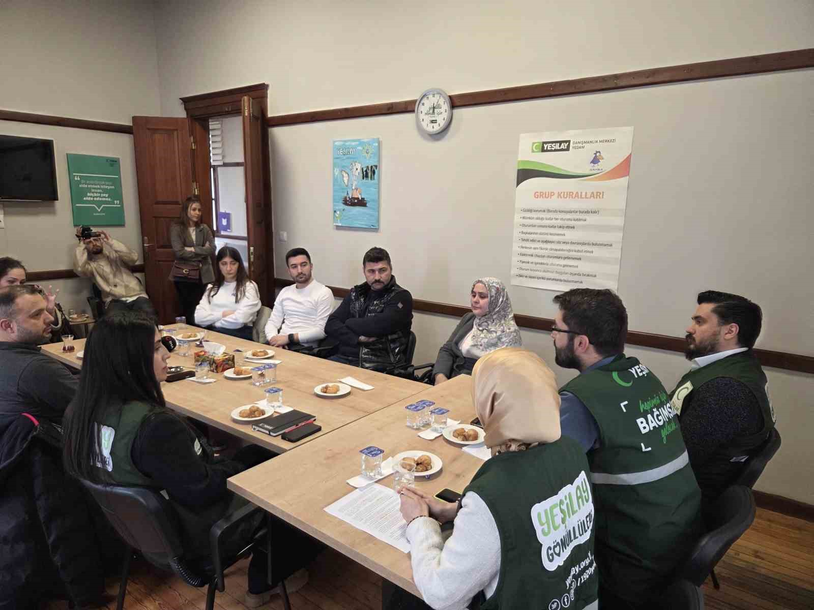 yesilay saglikli toplum amaciyla bagimliliklarla mucadele ediyor 3 PMWA6c2G