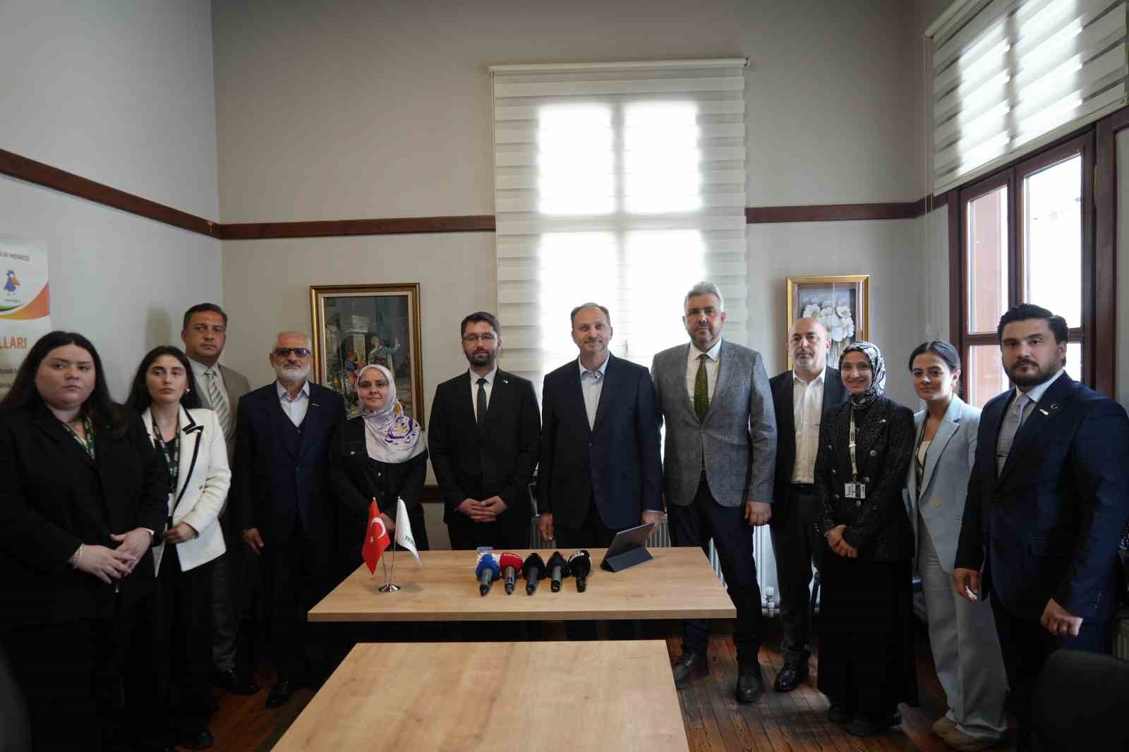 yesilay turkiyede bagimliliklarin yillik maliyeti 75 milyar dolar 3 P5YzOHDn