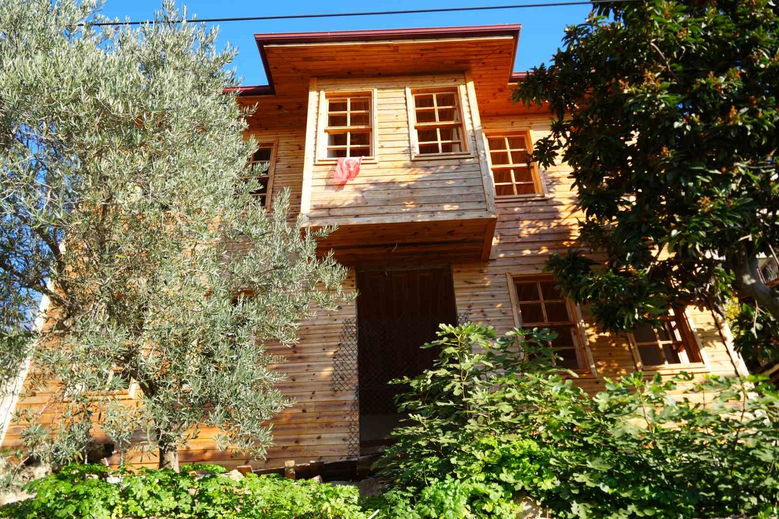 yesilcam efsanesinin evi yilan hikayesine dondu 2 jYUCY22H