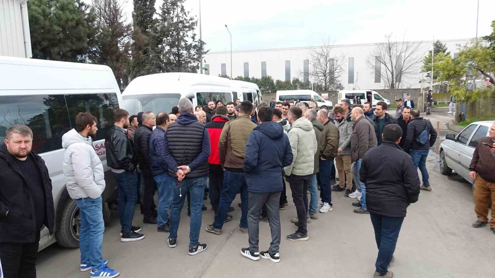 yesilyurt demir celik iscilerinden yapilan zamma yuruyuslu protesto 5 63Dngwlj