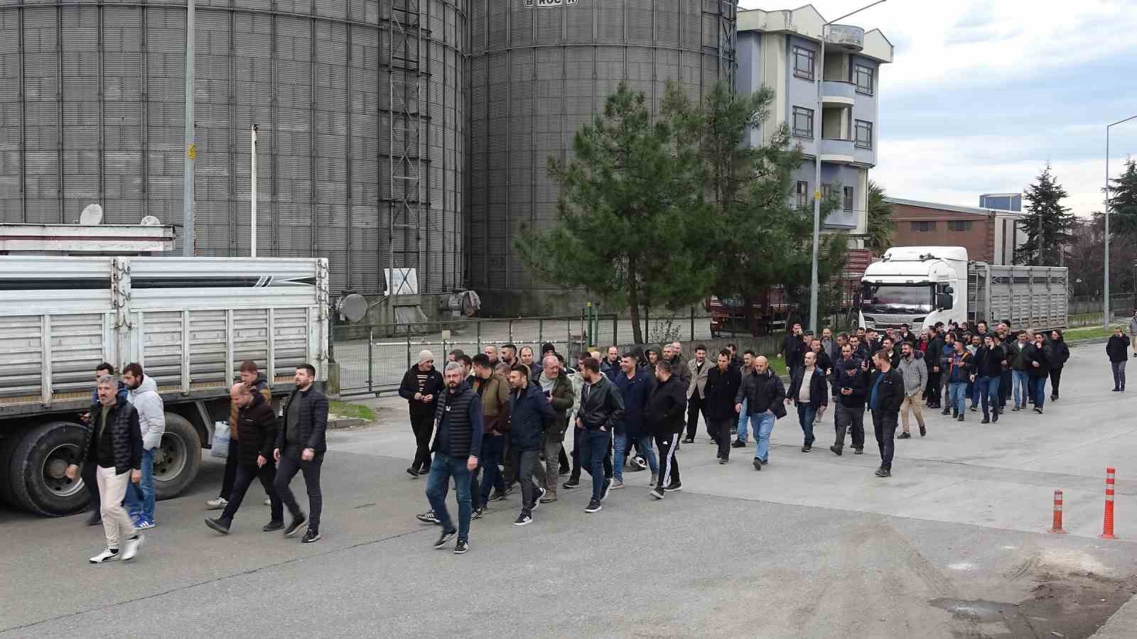 yesilyurt demir celik iscilerinden yapilan zamma yuruyuslu protesto 7