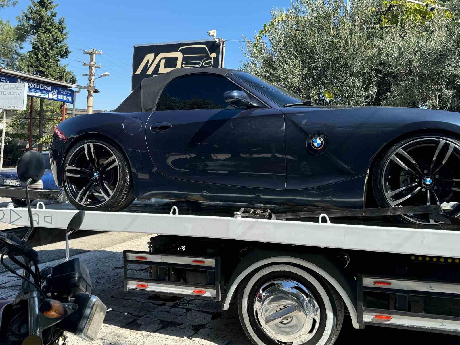 yikamaya verilen luks otomobile drift atmaya calisirken zarar verdi 3 yil hapis cezasi aldi