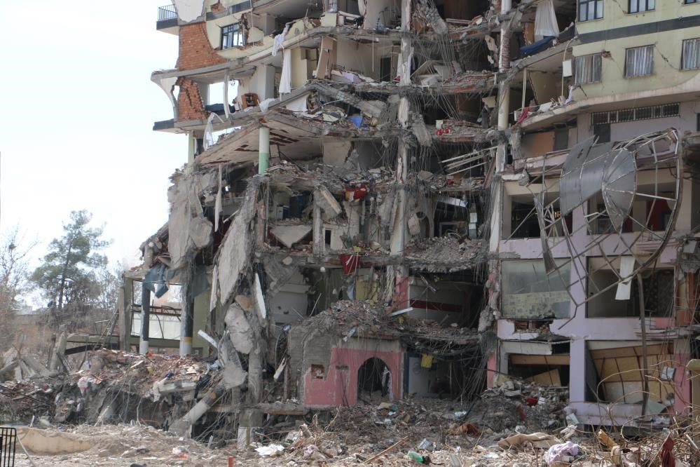 Yıkım firması korkutucu gerçeği gözler önüne serdi: ’’Binaların kolonlarını yıktığımız zaman demir bulamıyoruz" 6 yikim firmasi korkutucu gercegi gozler onune serdi binalarin kolonlarini yiktigimiz zaman demir bulamiyoruz 2