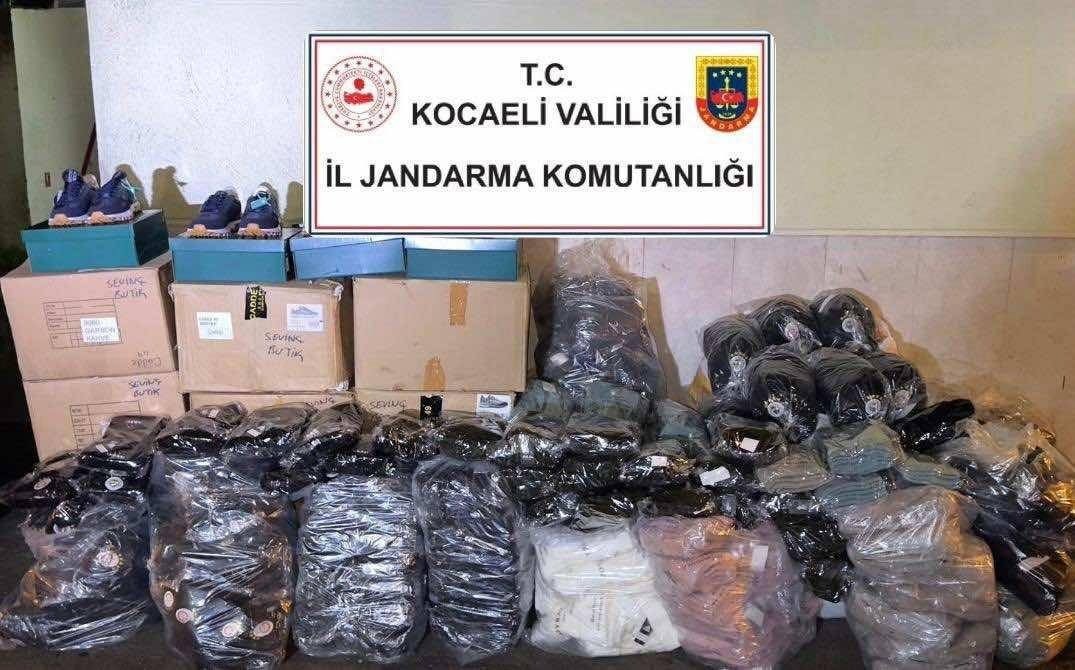 yilbasi oncesi kacakcilara darbe milyonluk sahte alkol ve urun ele gecirildi 2 di9Ds3ur