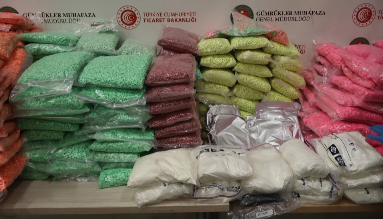 yilbasi oncesi kapikulede dev uyusturucu operasyonu yaklasik 600 kilo zehir ele gecirildi 0 6W7aLGye