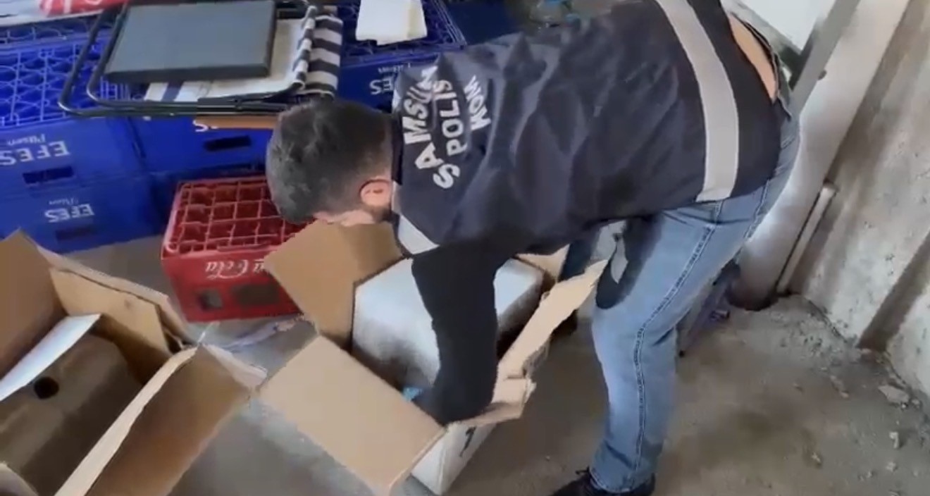yilbasi oncesi sahte alkollu icki ele gecirildi 1 SdyjTS96