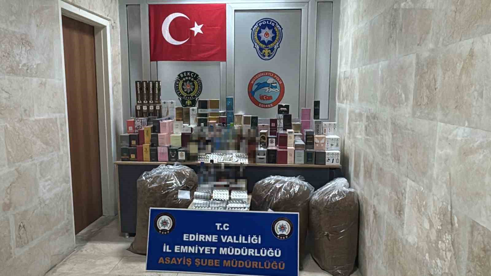 yilbasinda satilmak istenen kacak icki ve uyusturucuya operasyon 2 MnFRvyQ7