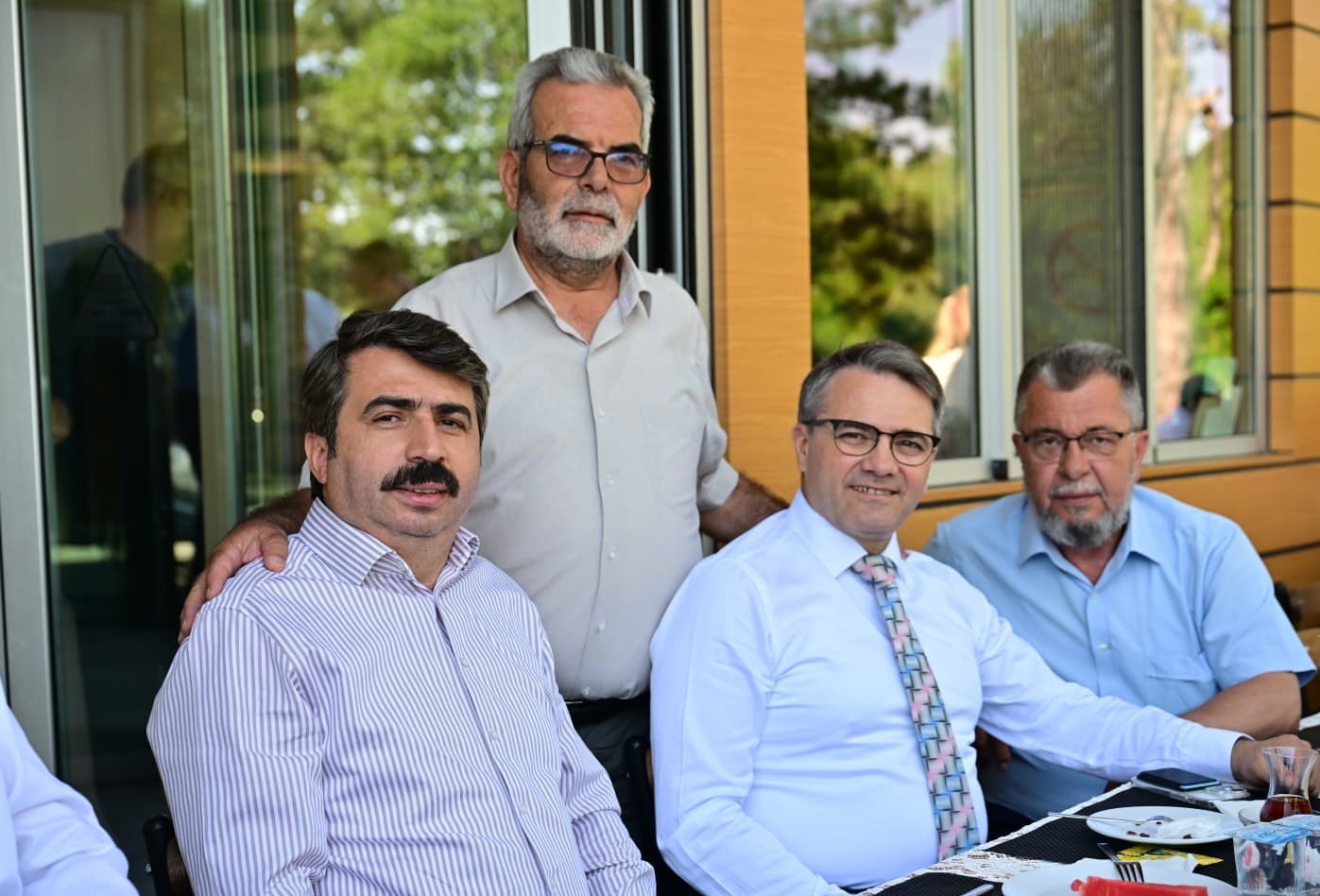 yildirim belediye baskani oktay yilmaz muhtarlarla bir araya geldi 3 X6bIP99i