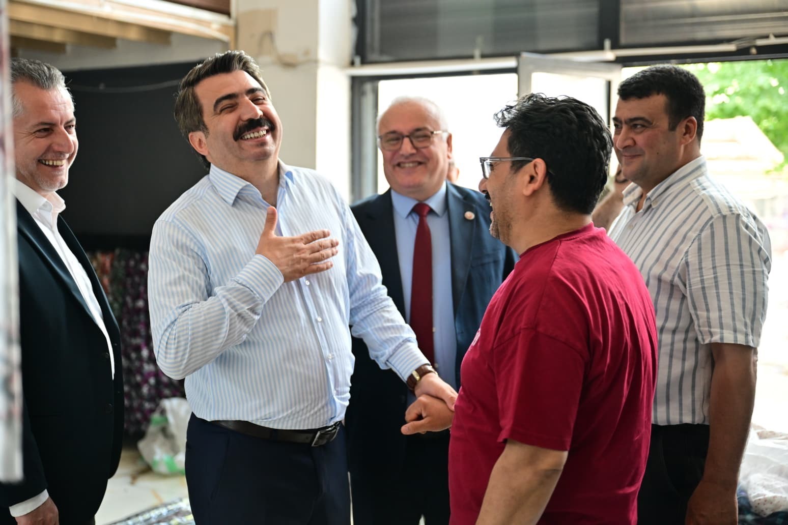 Yıldırım Belediye Başkanı Yılmaz: "Bundan sonra da esnafımızı desteklemeye devam edeceğiz" 7 yildirim belediye baskani yilmaz bundan sonra da esnafimizi desteklemeye devam edecegiz 3 Adekn5h1