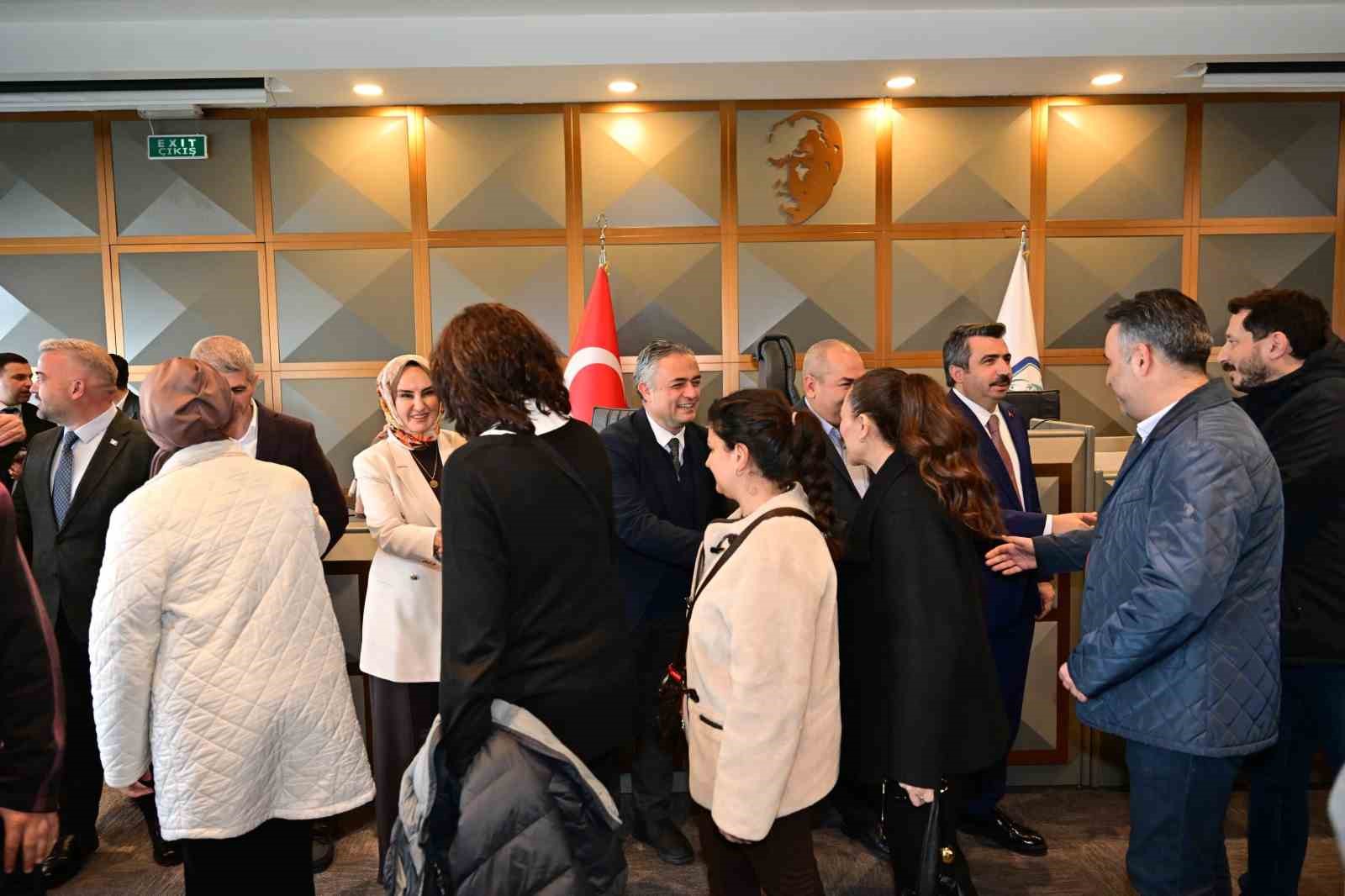 yildirim belediye baskani yilmaz calisanlarla bayramlasti 3 SJAF8dQI