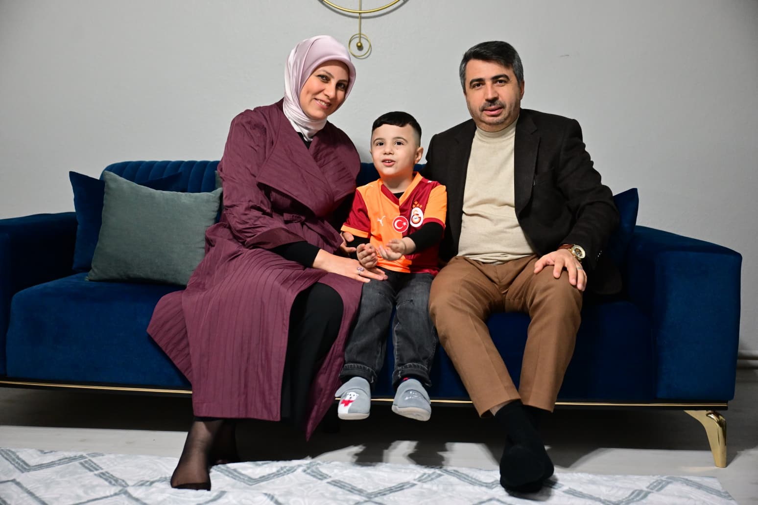 yildirim belediye baskani yilmaz iftarda sehit er samet caldirin ailesine misafir oldu 3 R2gwMHcG