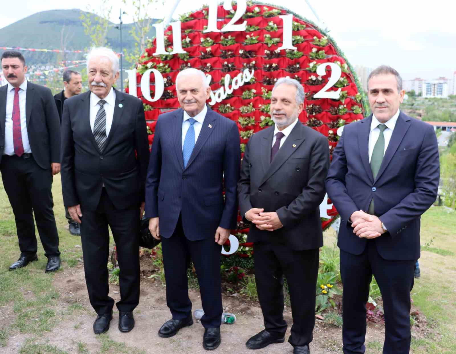 Yıldırım: "Türkistan bölgesindeki bazı ülkelerin Kiril alfabesini kullanması işimizi zorlaştırıyor" 10 yildirim turkistan bolgesindeki bazi ulkelerin kiril alfabesini kullanmasi isimizi zorlastiriyor 6 GwriajlD