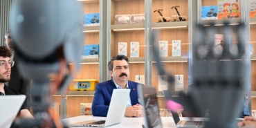 yildirim-yapay-zeka-ve-teknoloji-merkezinde-egitimler-basladi-ekpFY9vW.jpg