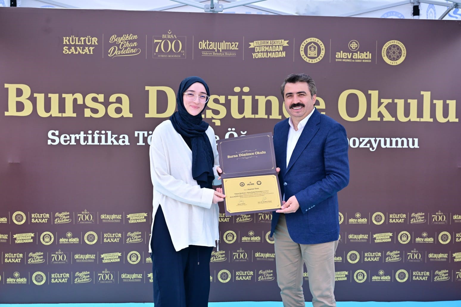 Yıldırım’da düşünen ve üreten gençler yetişiyor 6 yildirimda dusunen ve ureten gencler yetisiyor 2 dmX2rDUs