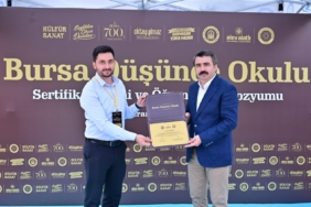 Karacabey Adliyesi’ne sabah en erken gelen personele sürpriz kahvaltı 1 thumbnail