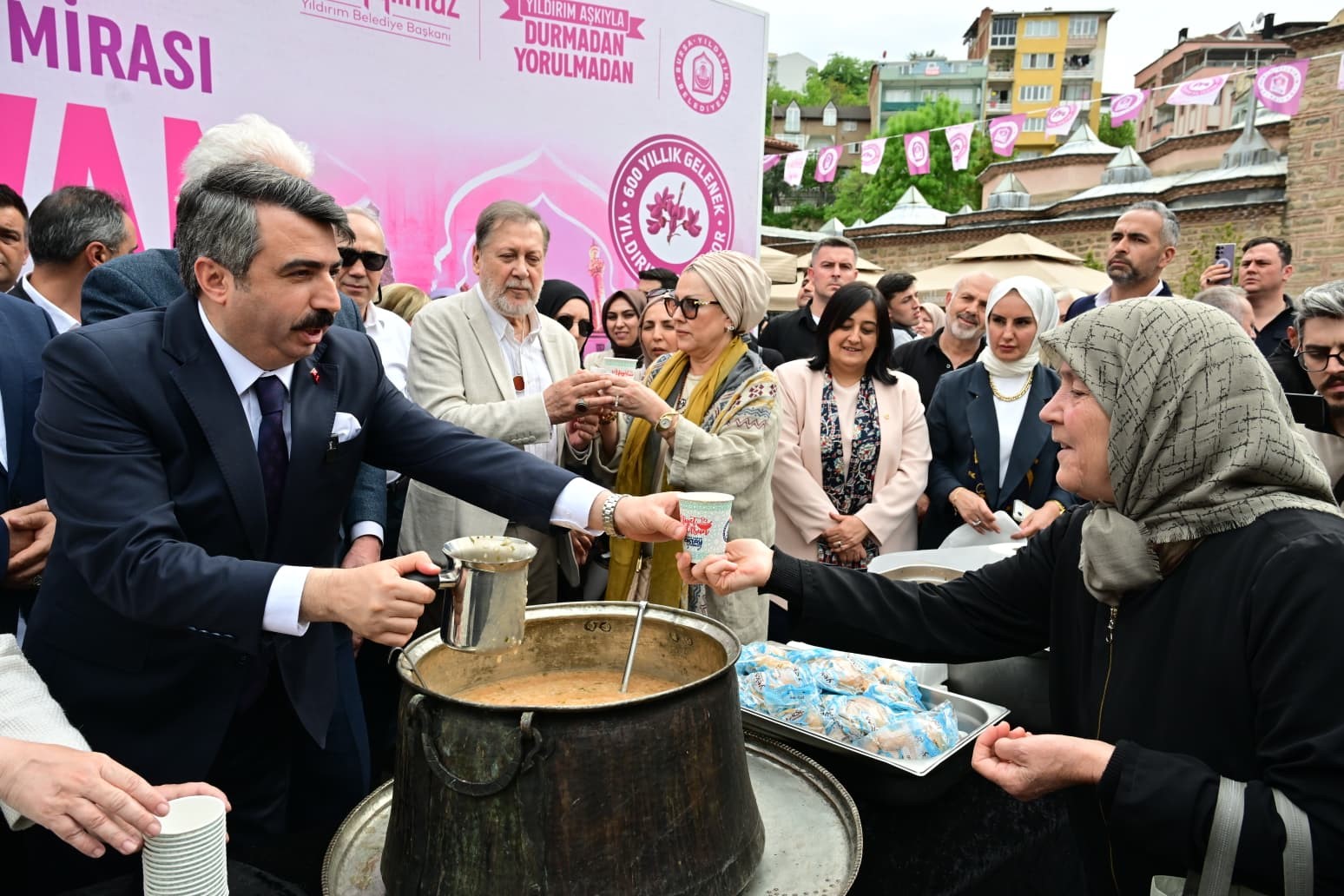 yildirimda erguvan bayrami coskusu sona erdi 3 1NnhSwQj