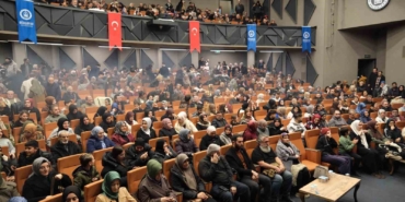 yildirimda-imam-i-azam-ebu-hanife-oyununa-yogun-ilgi-SXnEA2rU.jpg