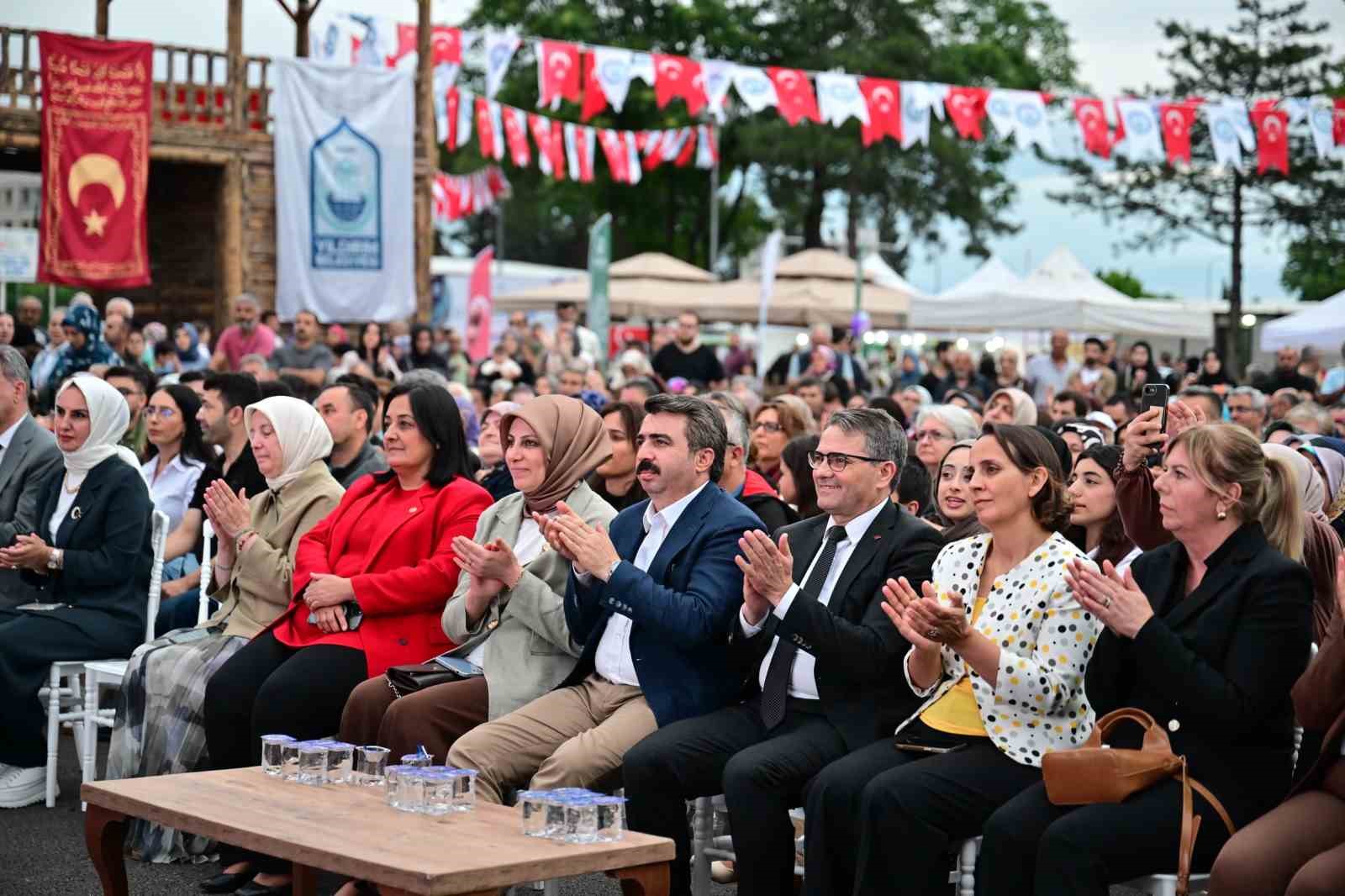 yildirimda kadinlar uretiyor kent kazaniyor 3 2US5VRvl