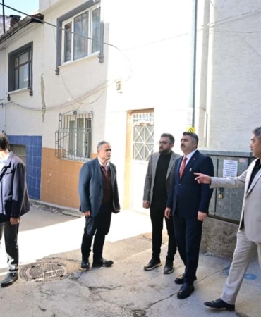 yildirimda-merdivenli-yollar-cikmaz-sokaklar-caddelere-donusuyor-1HgUAIFv.jpg