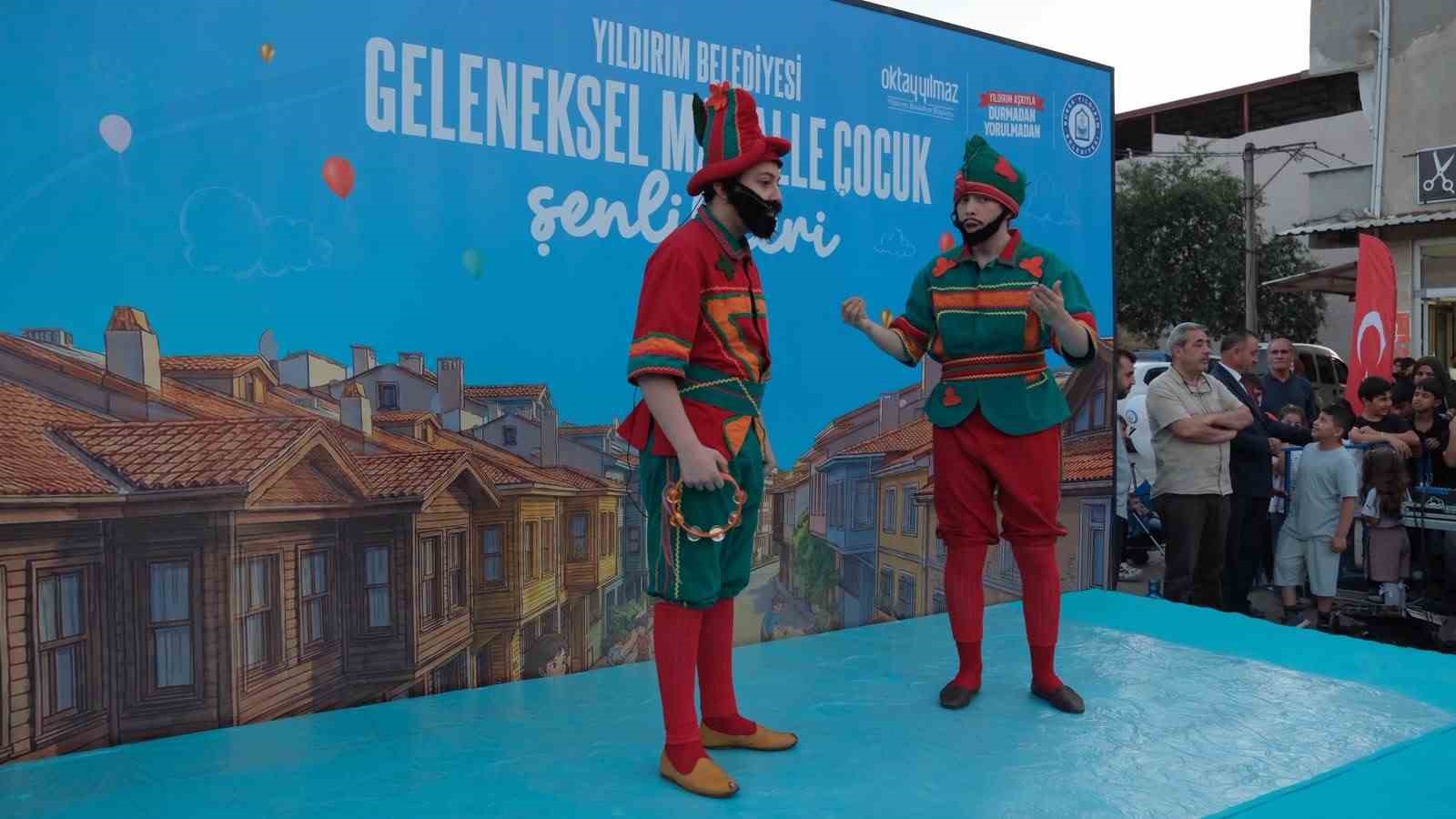 yildirimda sokaklar senlendi 1 cig1Ug6v