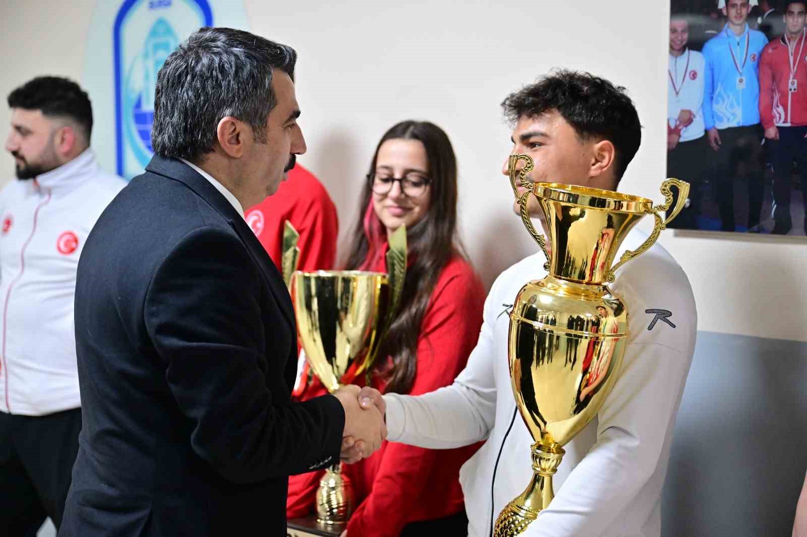 yildirimin milli gururlari 2 MKTfphDh