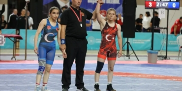 yildizlar-gures-turkiye-sampiyonu-sivasta-devam-ediyor-WammUNXN.jpg