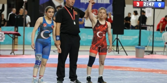 Yıldızlar Güreş Türkiye Şampiyonu, Sivas’ta devam ediyor