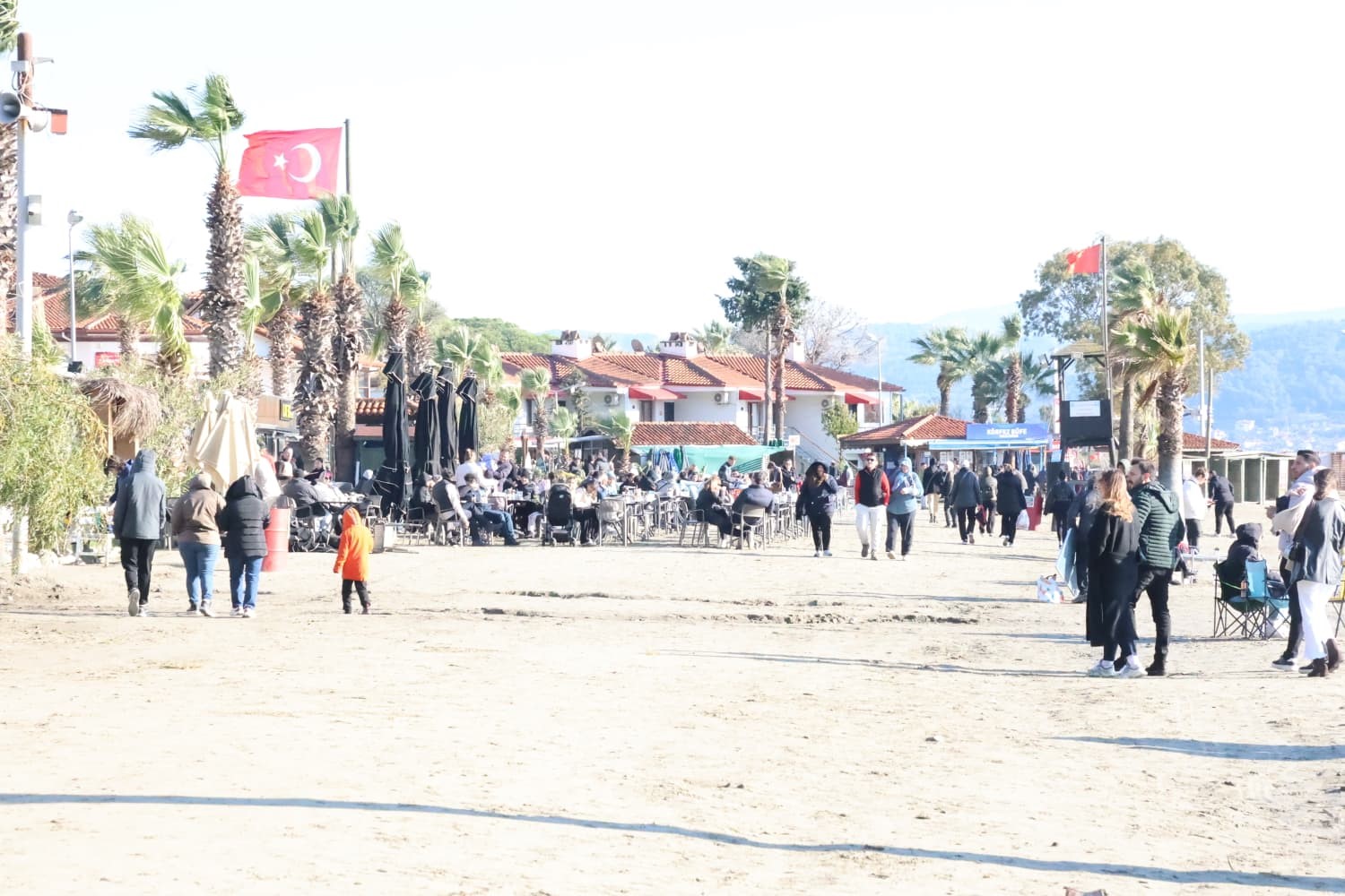 yilin ilk gununu denizde karsiladilar 2 u1faeKlT