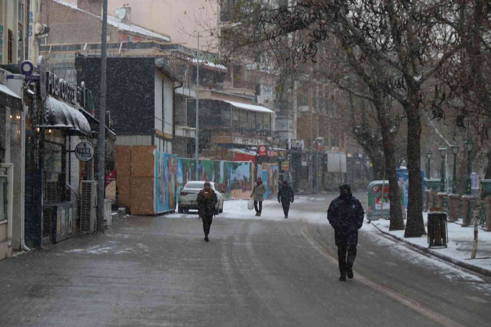 yilin son kari eskisehiri beyaza burudu 10 RSZaBq9S