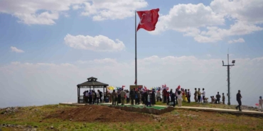 yillar-sonra-cudide-gozyasi-ve-gurur-artik-ocaklara-ates-dusmesin-diye-omuz-omuza-yuruyoruz-bjjlfnyN.jpg