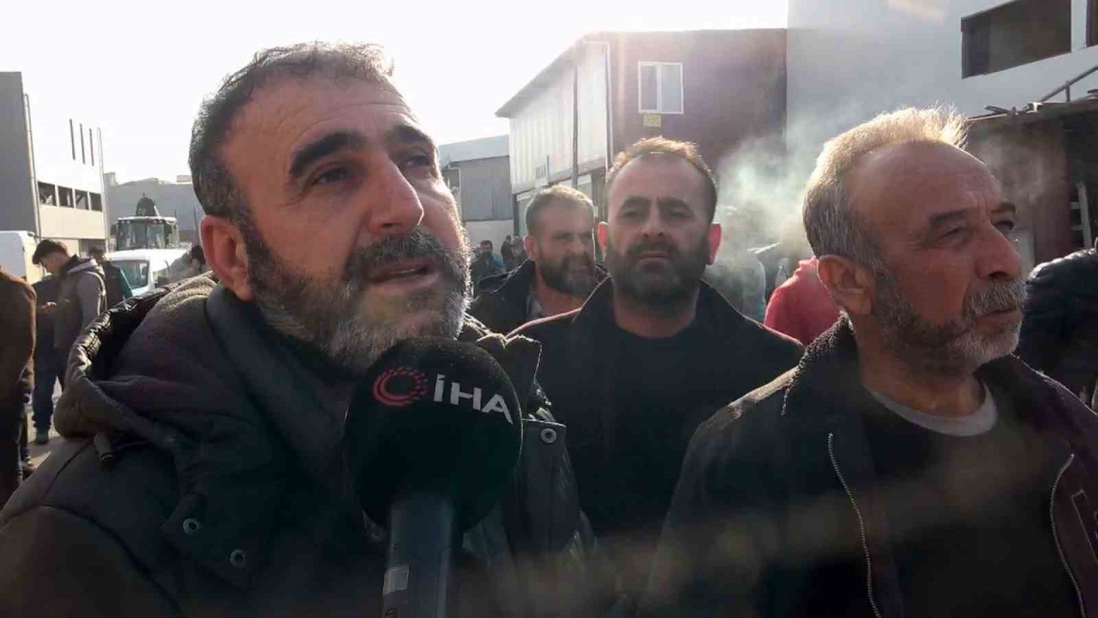 Yıllarca verdiği emekler alev alev yanan esnaf, ’ciğerimiz yandı’ diyerek duygularını dile getirdi 6 yillarca verdigi emekler alev alev yanan esnaf cigerimiz yandi diyerek duygularini dile getirdi 2 61FEeA92