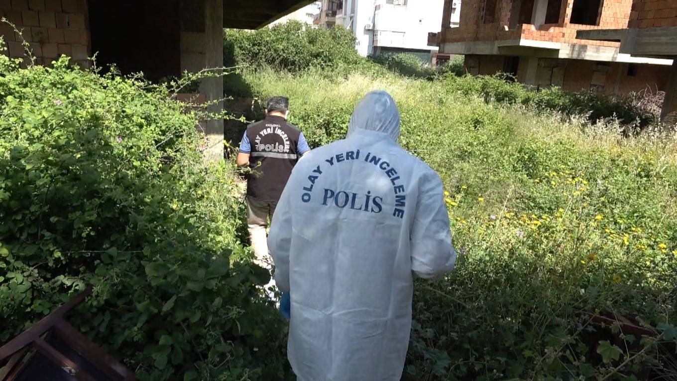 yillardir yapimi tamamlanmayan insaatta erkek cesedi bulundu 7 cCUM4Yv9