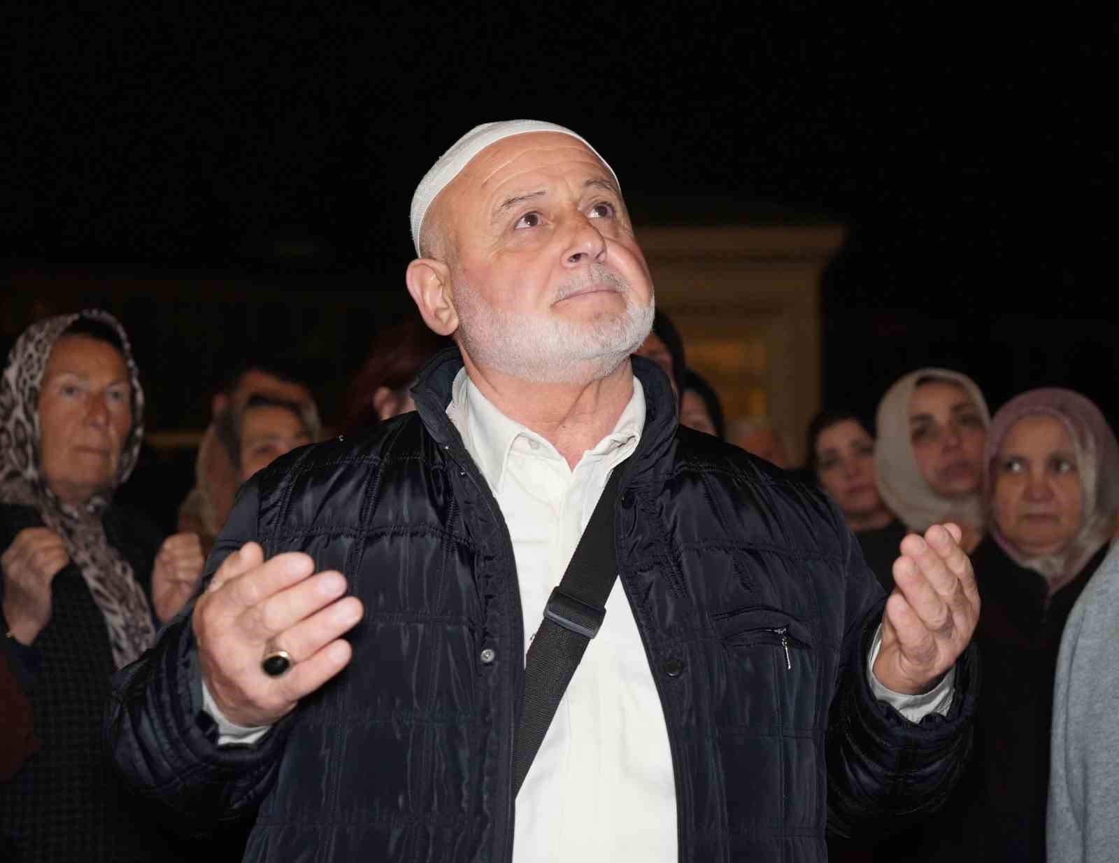 yillarin hasreti sona erdi haci adaylari kutsal topraklara ugurlandi 1 nMVVvAwr