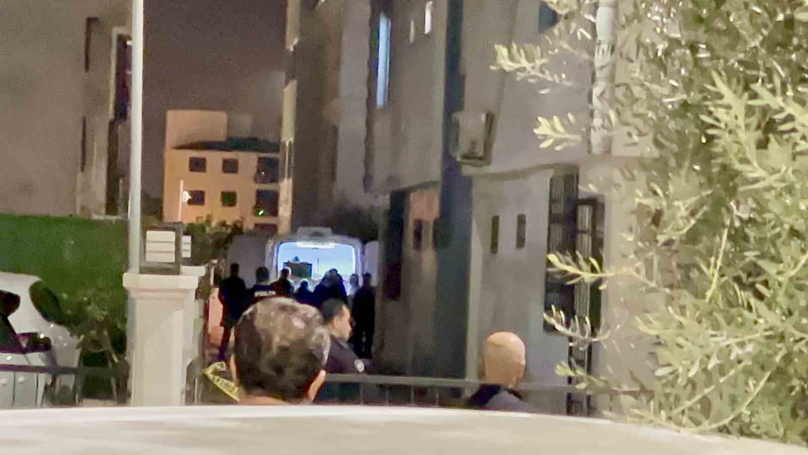 yillik izindeki polis memuru dehset sacti esi ve 2 kizini oldurdu 10 BK9KcrML