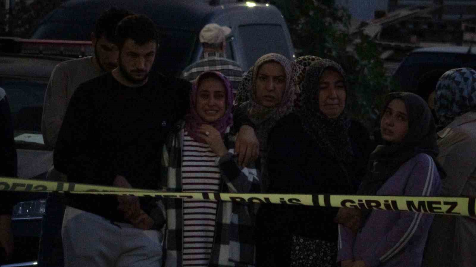 yillik izindeki polis memuru dehset sacti esi ve 2 kizini oldurdu 13 7s5lLQ32