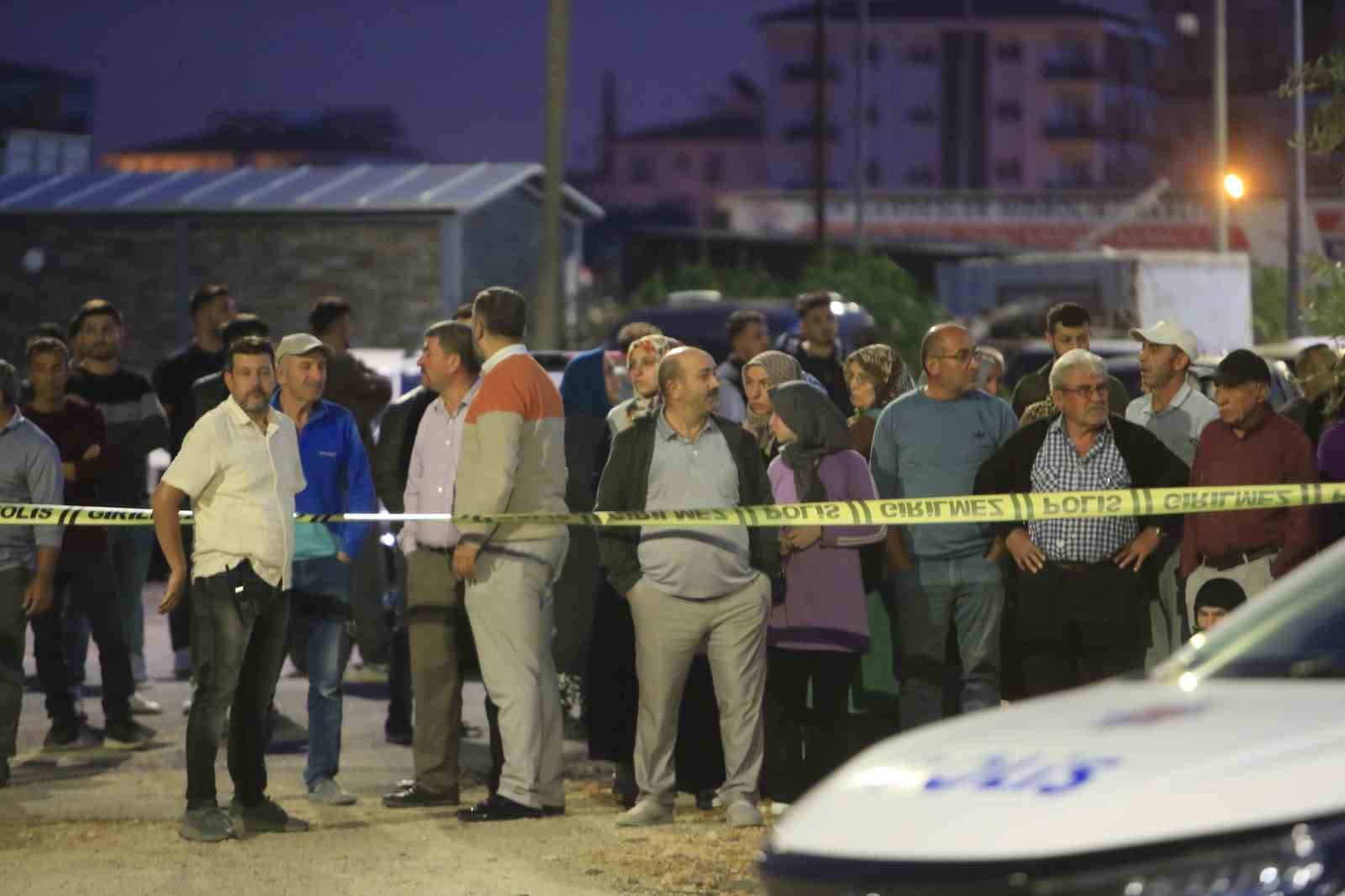 yillik izindeki polis memuru dehset sacti esi ve 2 kizini oldurdu 4 uUZBBqmh