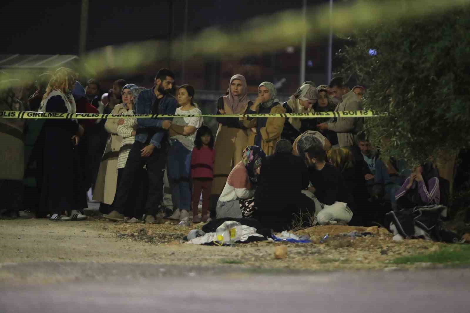 yillik izindeki polis memuru dehset sacti esi ve 2 kizini oldurdu 5 jDMKGPBz