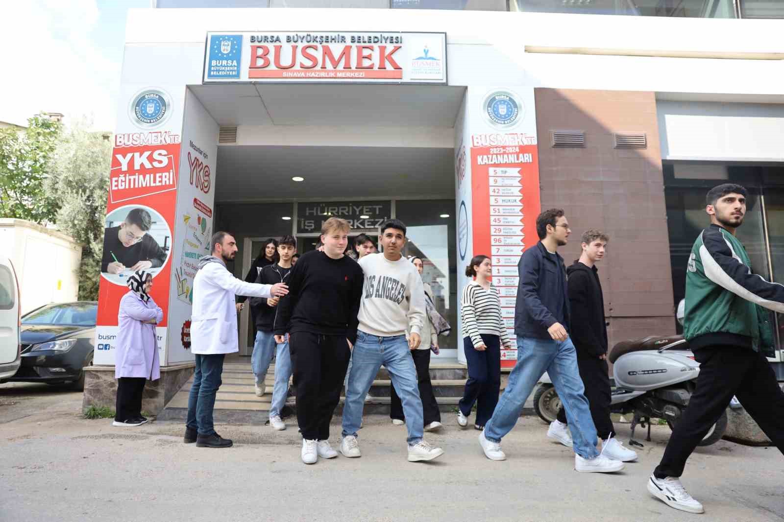 yks hazirlik merkezinde deprem ve tahliye tatbikati 2 q5zDDHtT