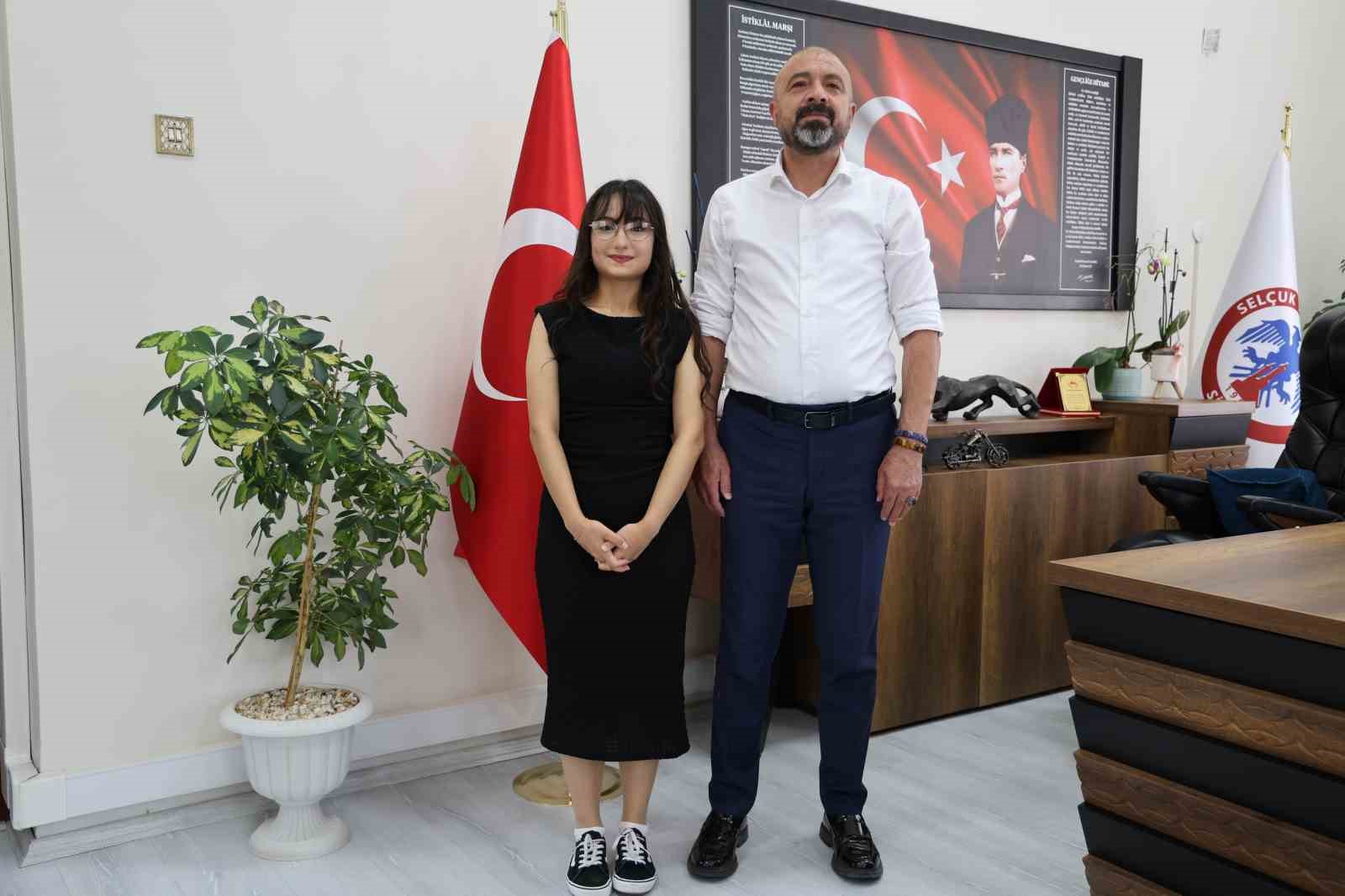 yksde turkiye 11incisi oldugunu ogrenince bayginlik gecirdi 0 pXvcw9bJ