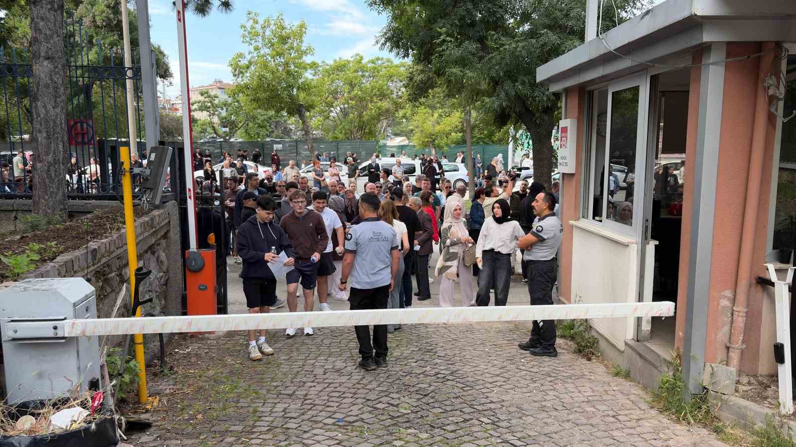 YKS’nin ilk oturumu olan TYT başladı 5 yksnin ilk oturumu olan tyt basladi 1 yrhukOb5