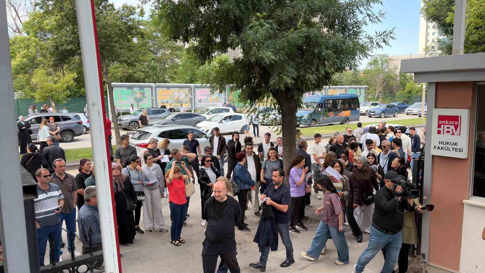 YKS’nin ilk oturumu olan TYT başladı 6 yksnin ilk oturumu olan tyt basladi 2 3Y7RKzAd