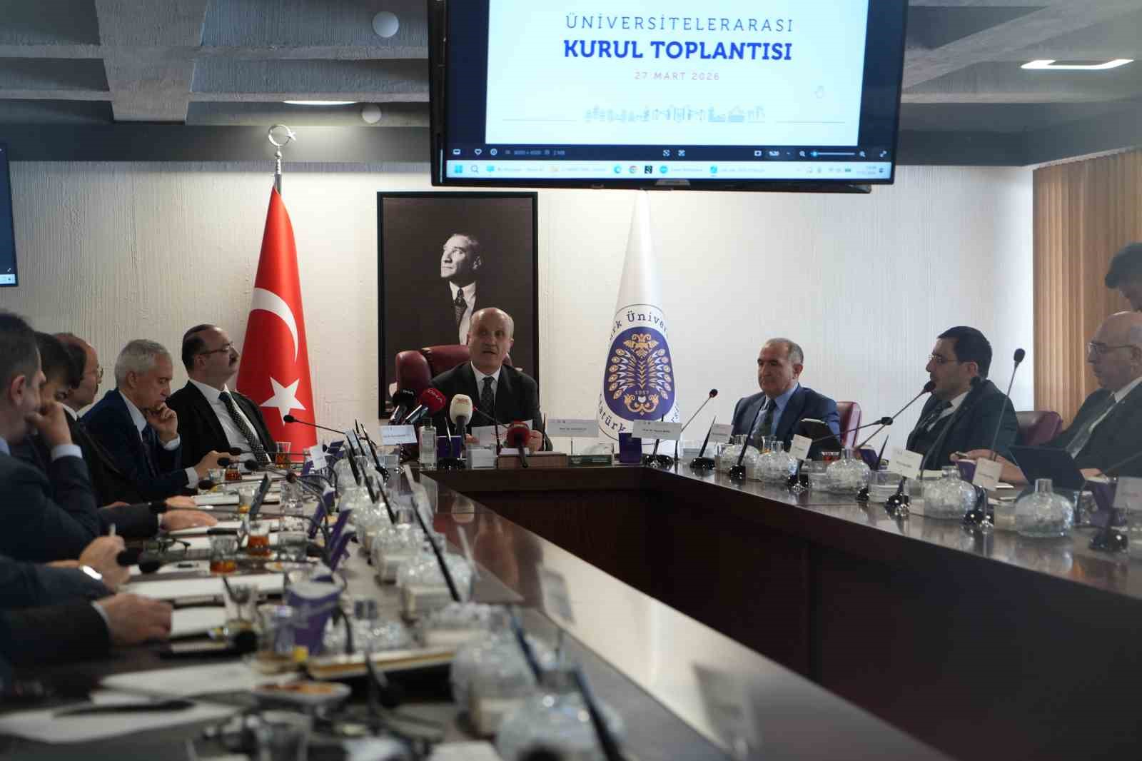 yok baskan prof dr erol ozvar lisans egitiminin uc yila indirilmesiyle alakali daha somut zkyO5tla