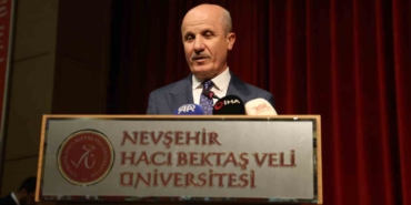 yok-baskani-ozvar-mezuniyet-bir-son-degil-hayat-boyu-ogrenmenin-yeni-baslangicidir-uMCFHnGF.jpg