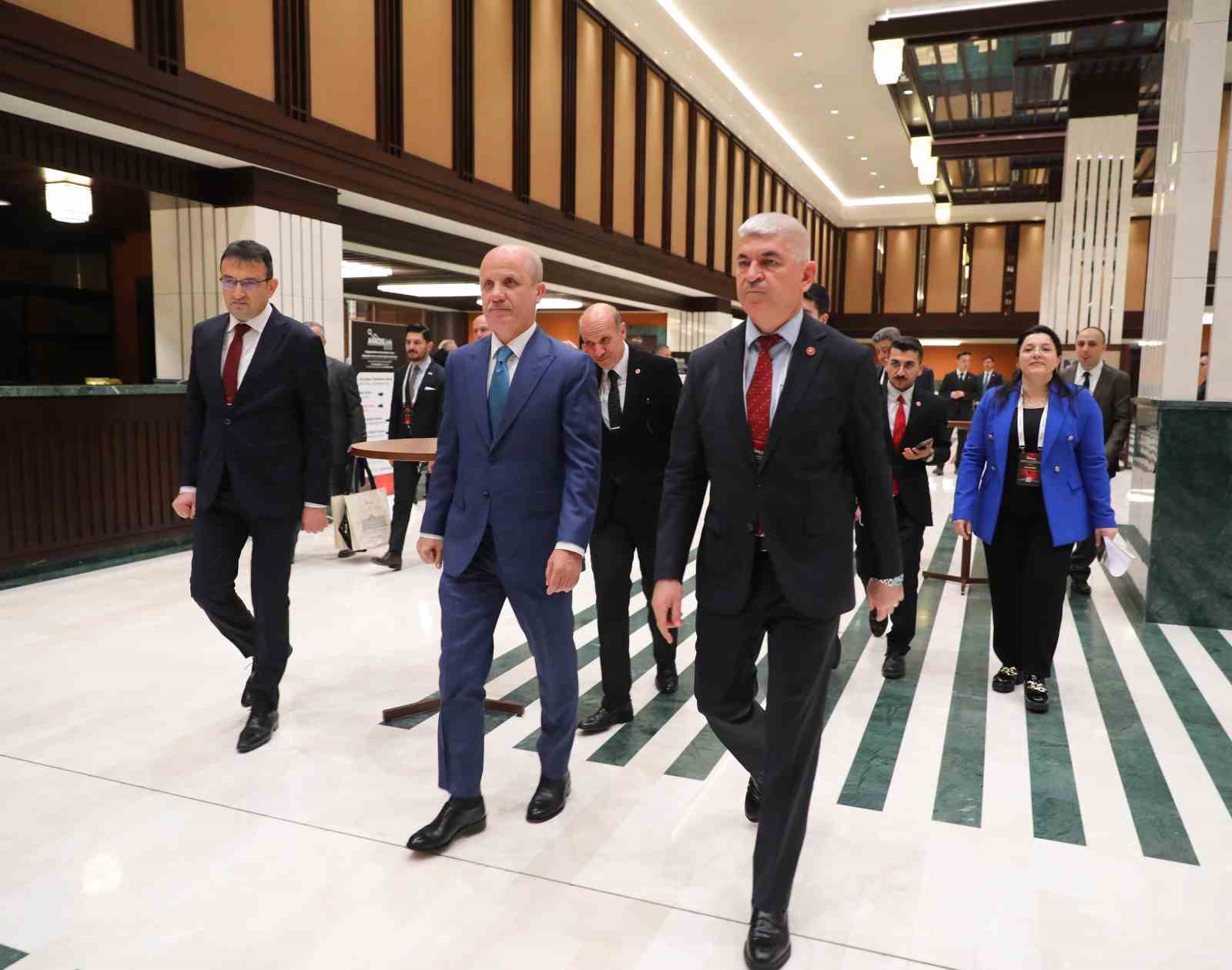 YÖK Başkanı Özvar: "Türk yükseköğretim sistemi yapay zeka çağında etik standartlarıyla örnek gösterilen bir konuma yükselecektir" 6 yok baskani ozvar turk yuksekogretim sistemi yapay zeka caginda etik standartlariyla ornek gosterilen bir ATi8SWc4