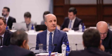 yok-baskani-ozvar-turk-yuksekogretimi-olarak-uzerimize-dusen-sorumlulugu-yerine-getirmeye-devam-edecegiz-I3NcM1CG.jpg